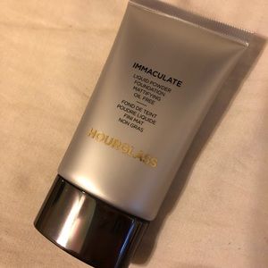 Hourglass Immaculate Foundation - Color SHELL